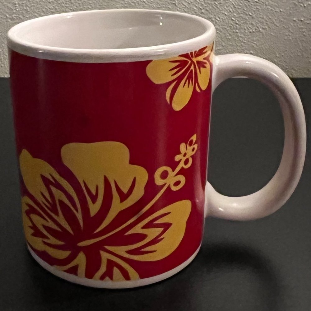 Vintage Bold Hibiscus Red Mug by Island Heritage Hawaii - Picture 2 of 5